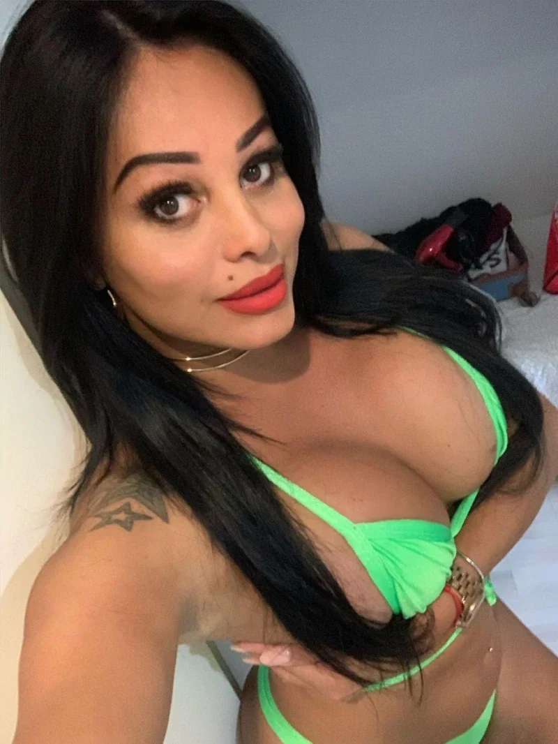 Miniatura 3 de Travesti en Gandia. Guapa morena trans en Gandía.