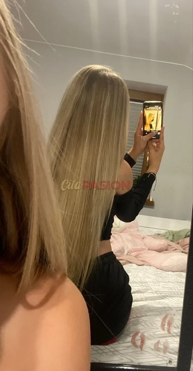 Travesti en Torrevieja. Tu princesita estudiante de visita.