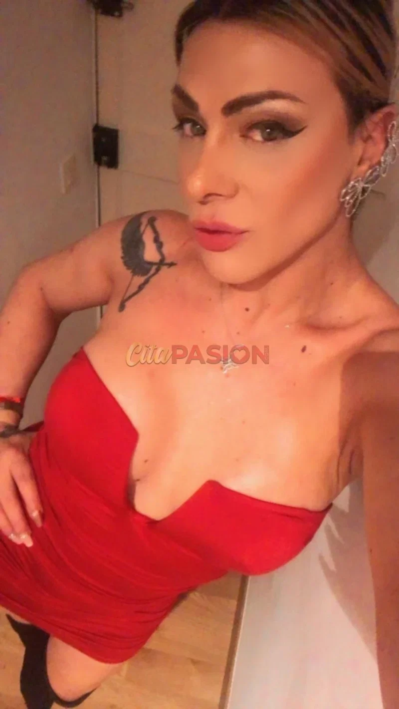 Miniatura 11 de Travesti en Salamanca capital. Llegué a la ciudad recientemente, y estaré aquí solo unos días.