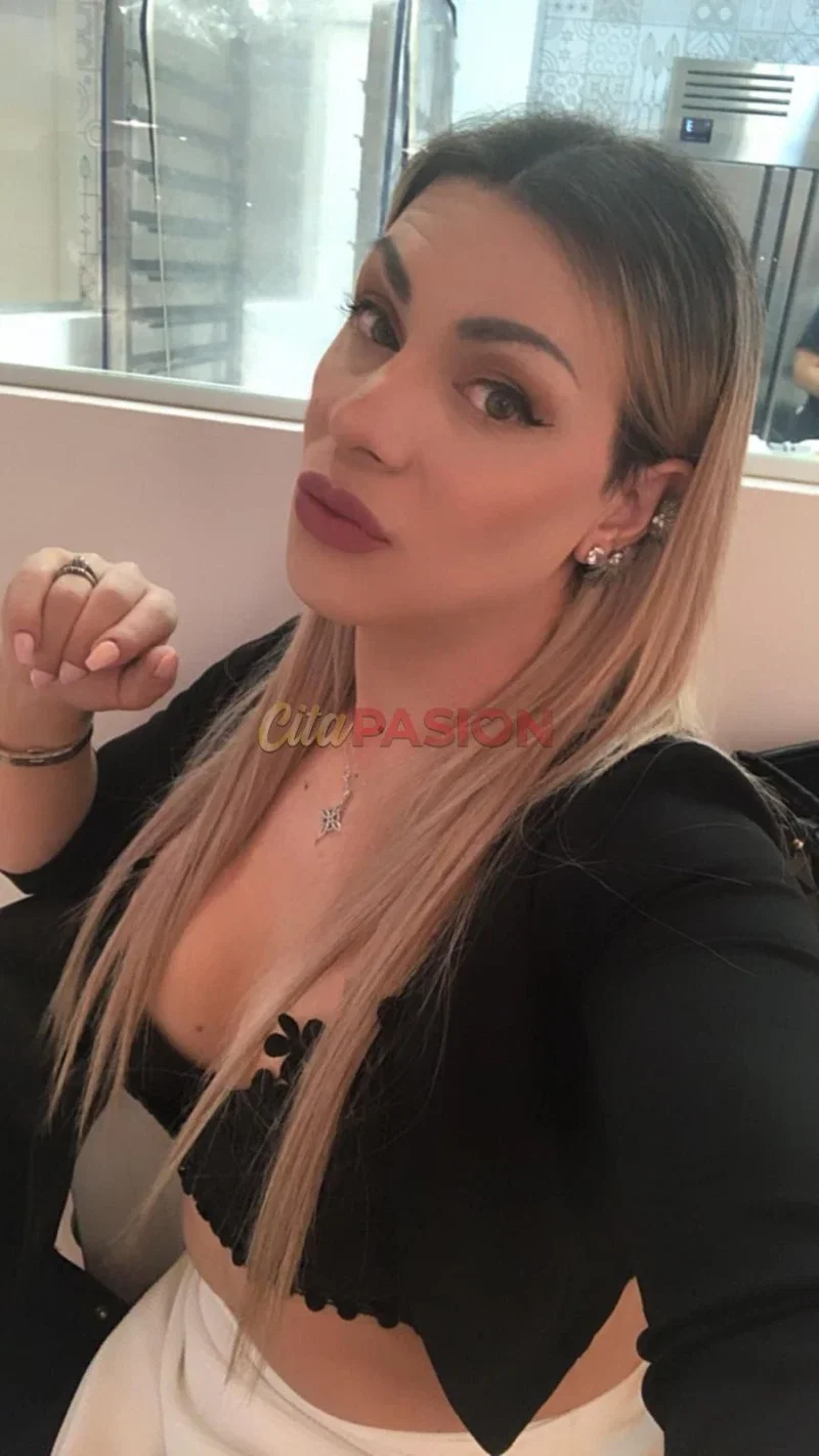 Miniatura 9 de Travesti en Salamanca capital. Llegué a la ciudad recientemente, y estaré aquí solo unos días.