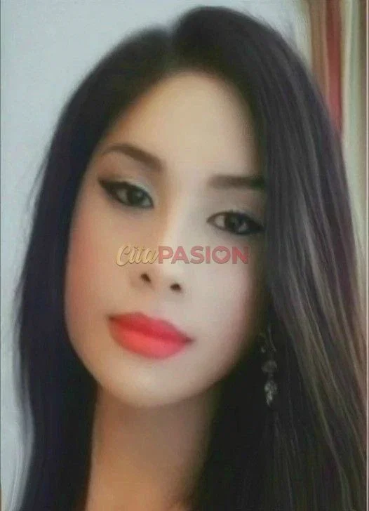 Travesti en Barcelona capital. Asiatica Tailandesa, exótica y super femenina.