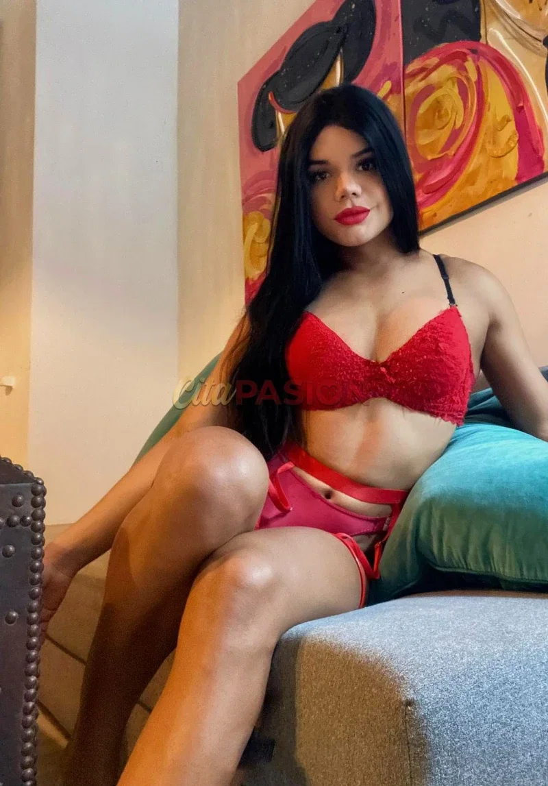 Miniatura 3 de Travesti en A Coruña capital. Jovencita recien llegada con muchas ganas de conocerte.