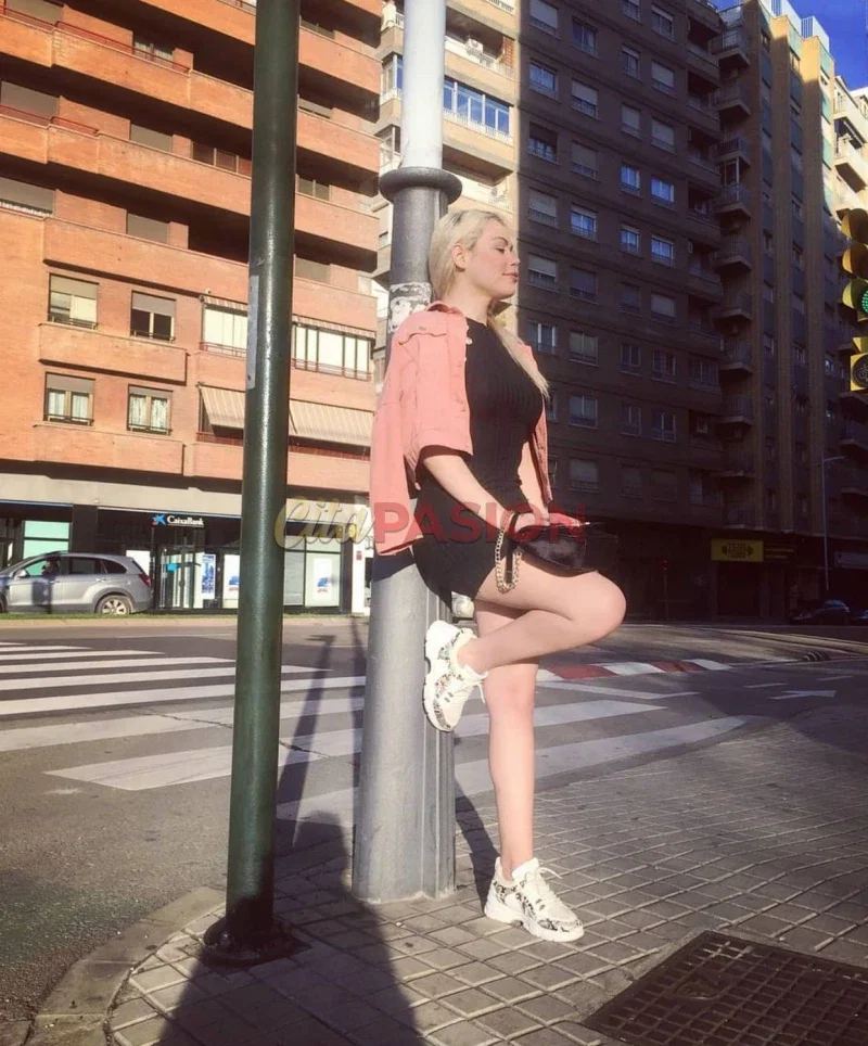Miniatura 2 de Travesti en San Sebastián. Trans rubia brasileña, hermosa y femenina.
