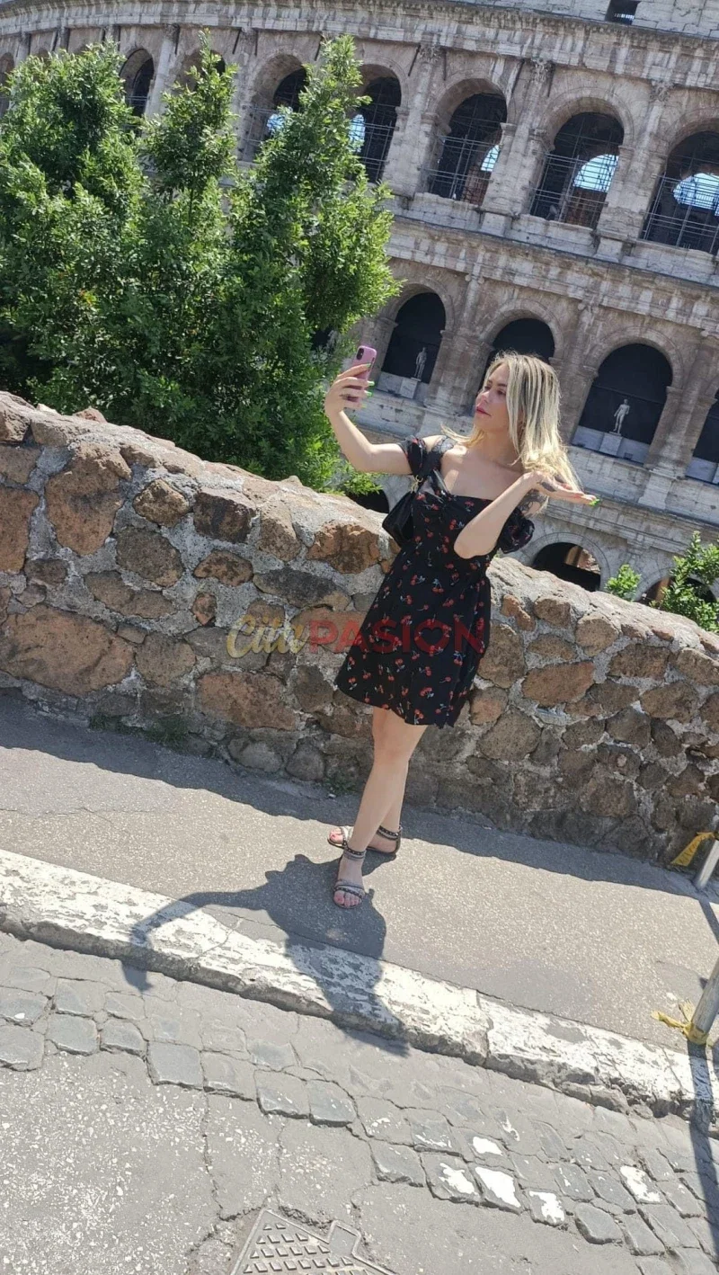 Miniatura 6 de Travesti en San Sebastián. Trans rubia brasileña, hermosa y femenina.