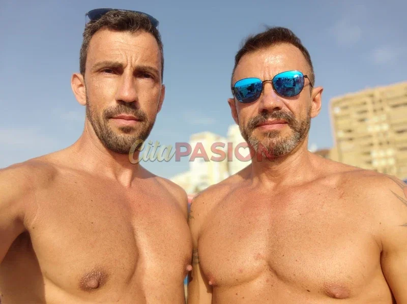 Miniatura 3 de Gay en Madrid capital. Pareja de gays sensuales y apasionados.