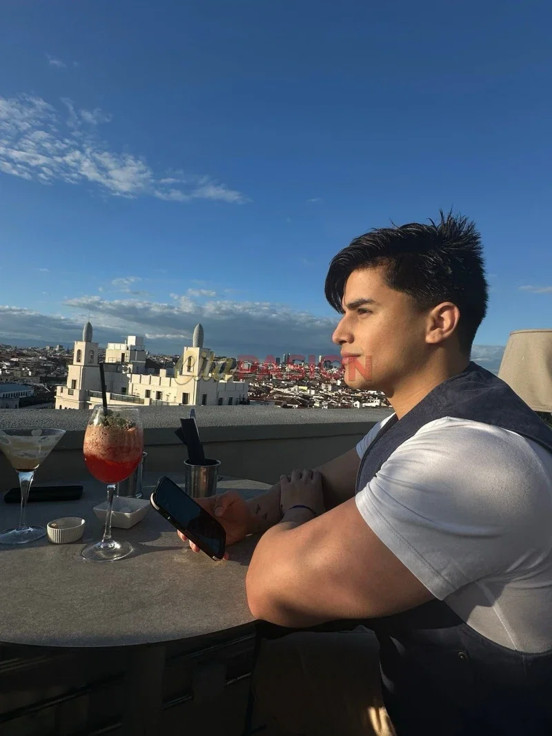 Miniatura 3 de Gay en Madrid capital. Experiencia de ensueño con el chico que cautiva.