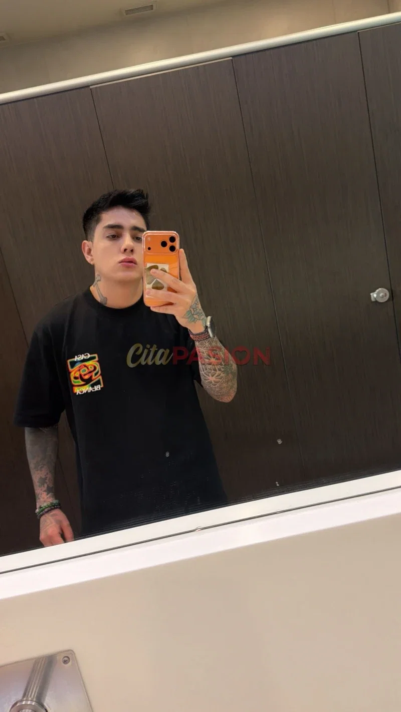 Miniatura 10 de Gay en Palma de Mallorca. Chico colombiano tatuado. Momentos increibles.