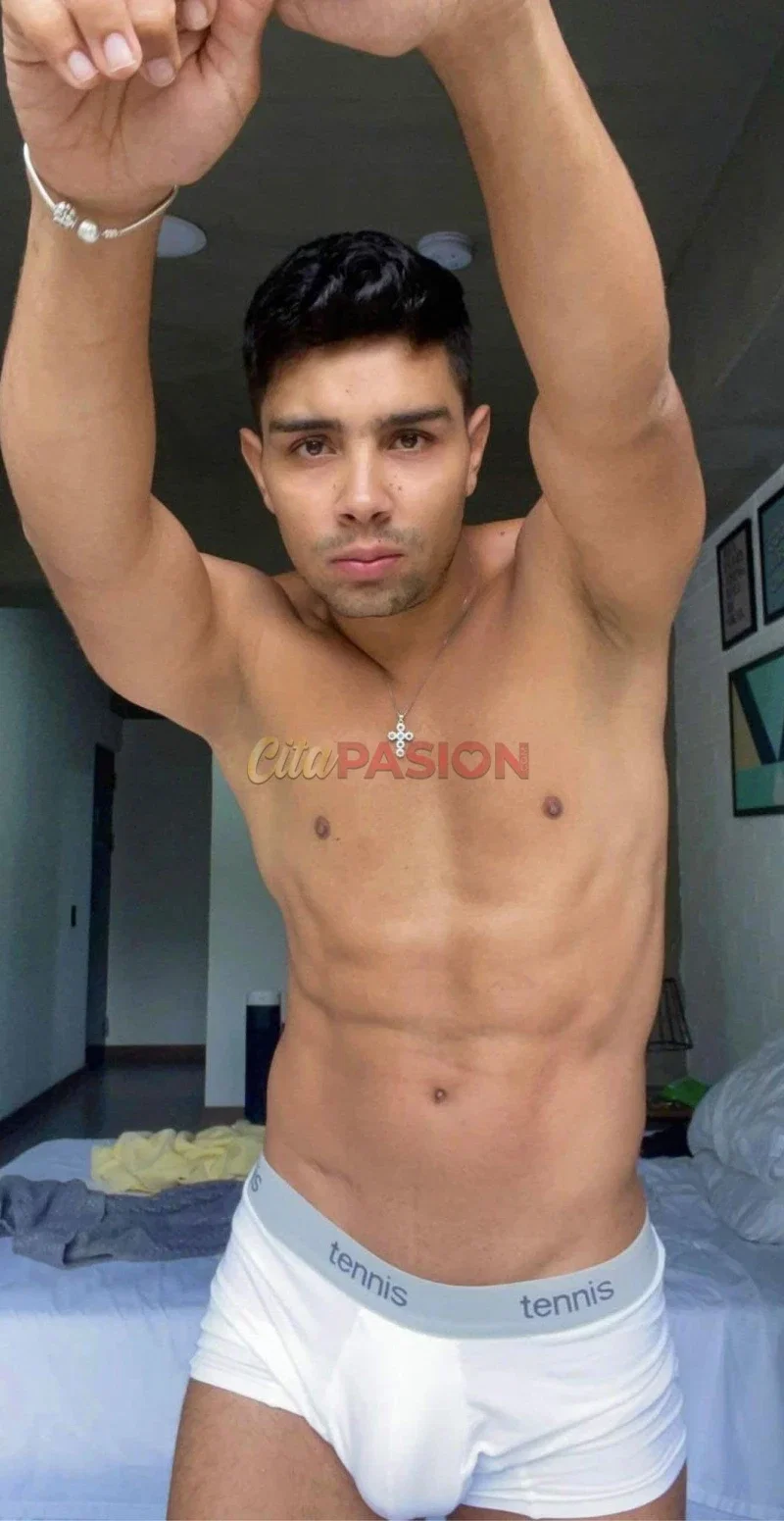 Miniatura 4 de Gay en Vigo. Paisa colombiano con apartamento privado.