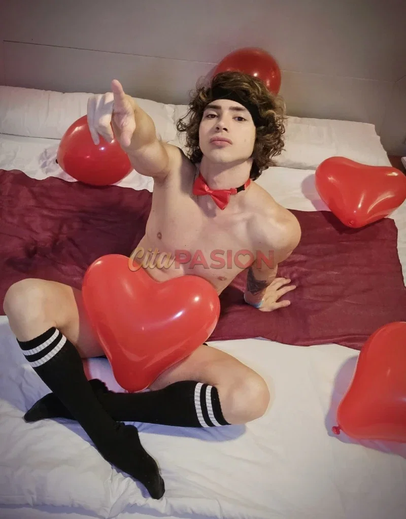 Miniatura 2 de Gay en Benidorm. Twink seductor en Benidorm.