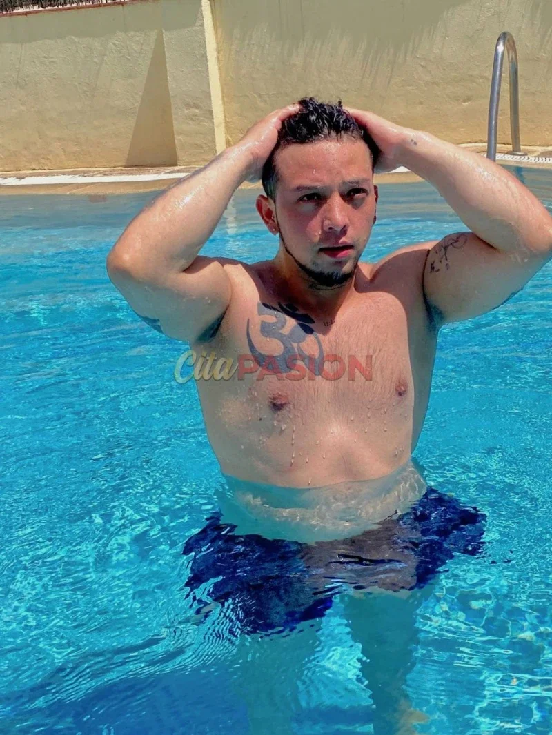 Miniatura 2 de Gay en Madrid capital. Chico colombiano con apartamento privado.