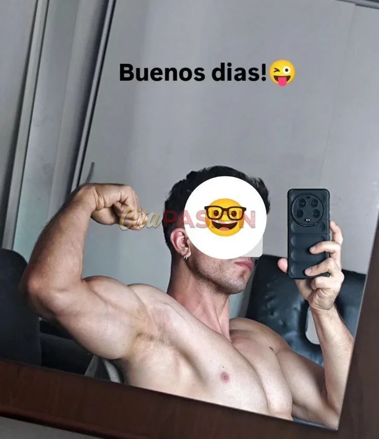 Miniatura 2 de Gay en Madrid capital. Acompañante hetero, ideal para hombres y parejas.