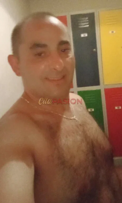 Miniatura 2 de Gay en Cartagena. Busco un caballero para lo que surja. ¿Quién se apunta?