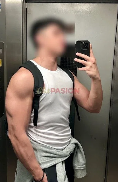 Boy en Madrid capital. Joven discreto y exclusivo.