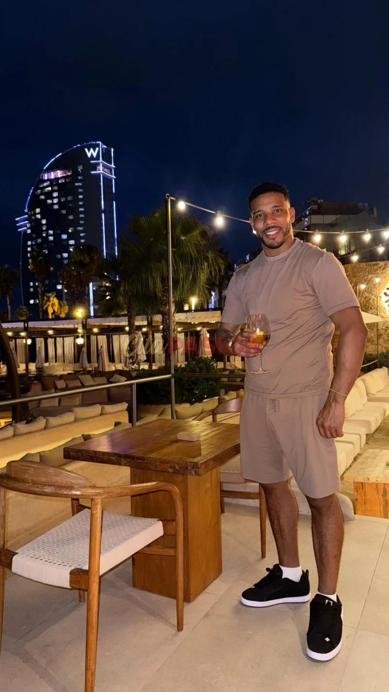 Boy en Valencia capital. Soy un hombre discreto y masculino.