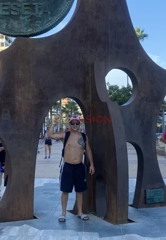 Miniatura 3 de Boy en Benalmádena. Chico argentino muy discreto y simpático.