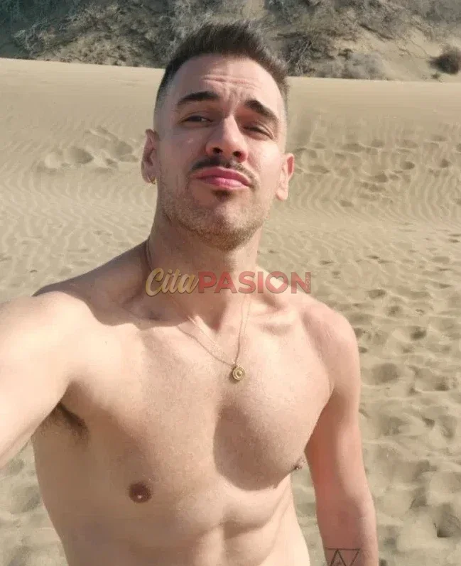 Miniatura 4 de Boy en Granada capital. ¡Novedad! Masajista masculino en Granada dispuesto a cumplir tus sueños.