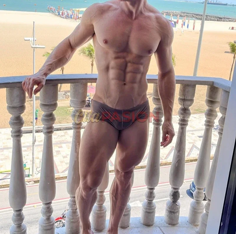 Boy en Alicante capital. Chico fitness y cuidado deseando conocerte.