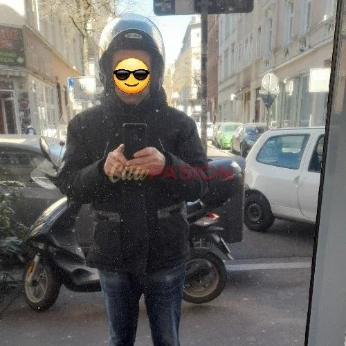 Boy en Madrid capital. Busco chica para vivir momentos únicos y emocionantes.