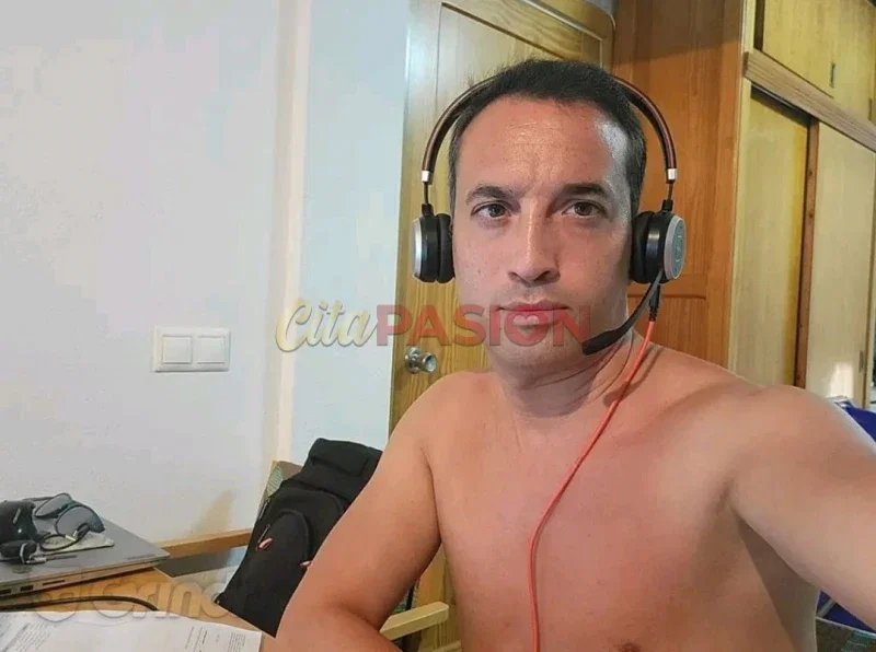 Miniatura 3 de Boy en Palma de Mallorca. Ofrezco compañía agradable y diversión.