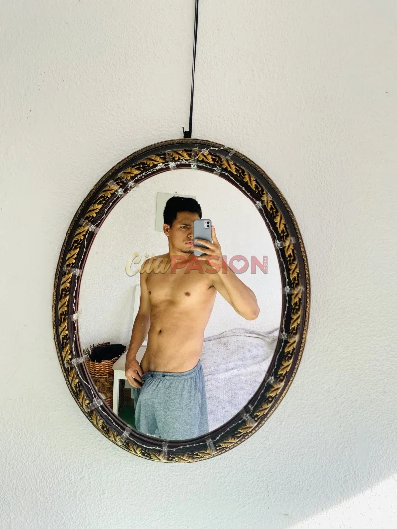 Boy en Madrid capital. Gigolo venezolano con muchas ganas de conocerte.
