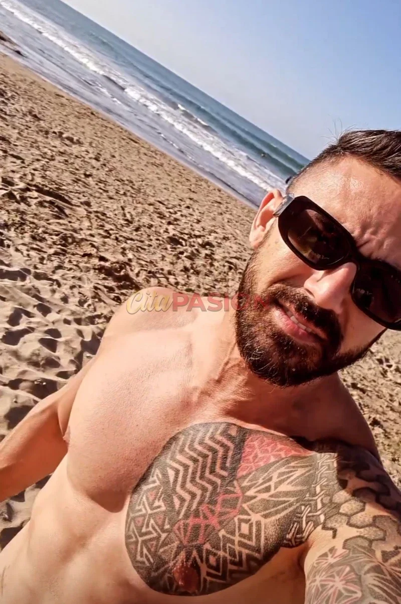 Miniatura 5 de Boy en Marbella. Chico ideal para convertir tus deseos en realidad.