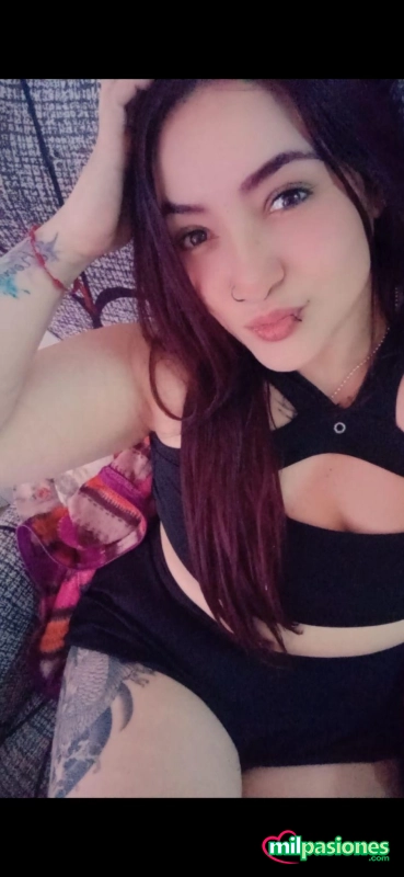 Miniatura 5 de 32 años chica colombiana cariñosa