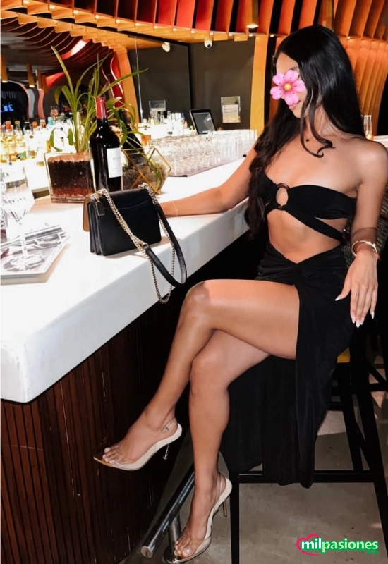 Miniatura 3 de Hermosa sofi piel canela pivonaso fiestera
