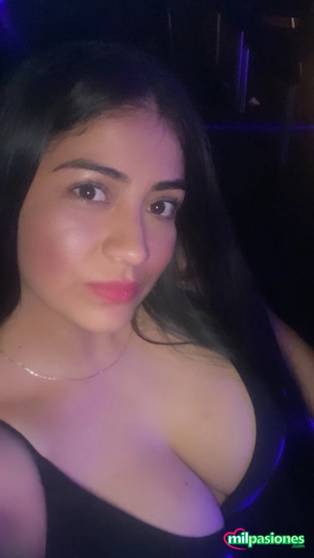 LINDA LATINA CACHONDITA EN LOS CRISTIANOS - Foto