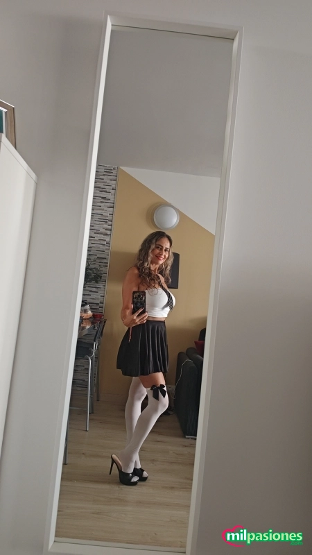 Miniatura 5 de Latina madura apasionada, implicada, besucona, sensual!