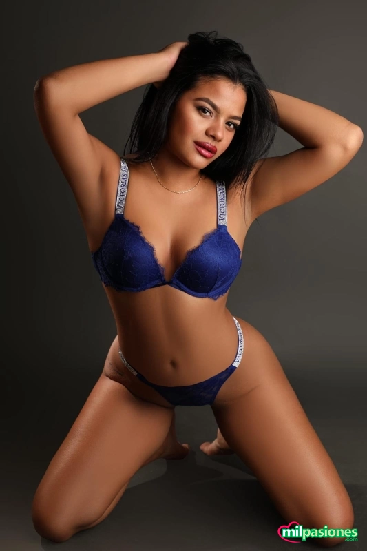 Miniatura 5 de 🥰 morena con curvas de impacto ❤️