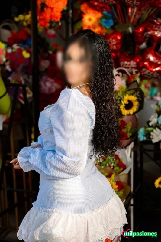 LATINA MORENA ME GUSTA POR EL CULO 😈👅 NUEVA EN HUESCA - Foto