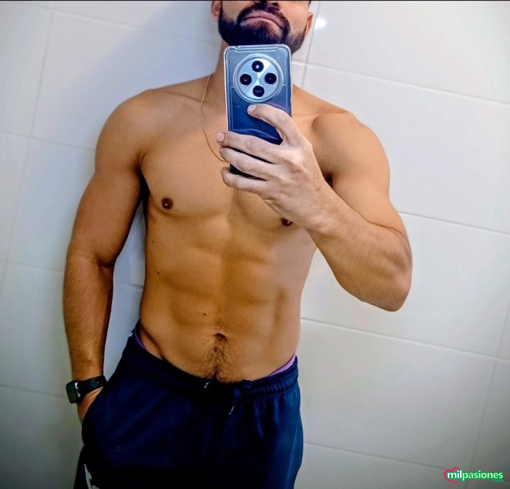 Latino Activo 100%  Deportista Educado con Experiencia