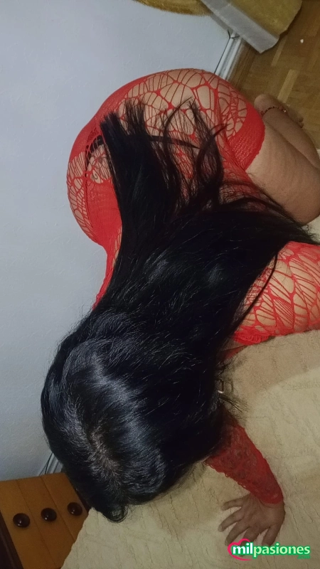Sofi la super diabla muy cachonda con ganas de divertirse - Foto