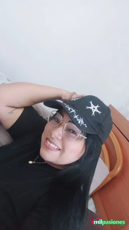Sofi la super diabla muy cachonda con ganas de divertirse - Foto