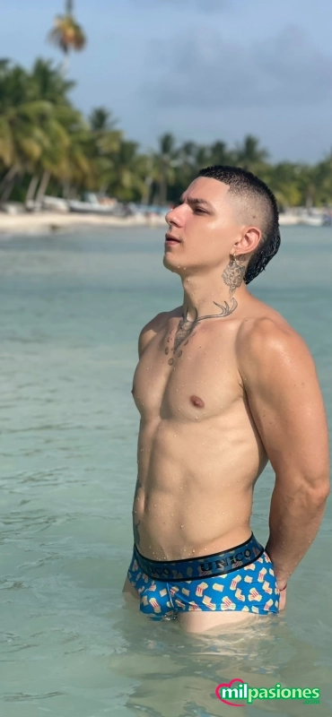 Miniatura 7 de ARON ATRACTIVO LATINO LLENO DE LUJURIA FOGOSIDAD FIESTERO