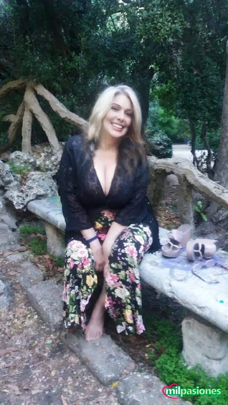 Miniatura 3 de Italiana madurita sensual elegante y entregada