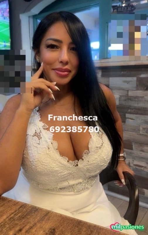 Miniatura 2 de Madurita piel dorada caliente, sensual y extravagante