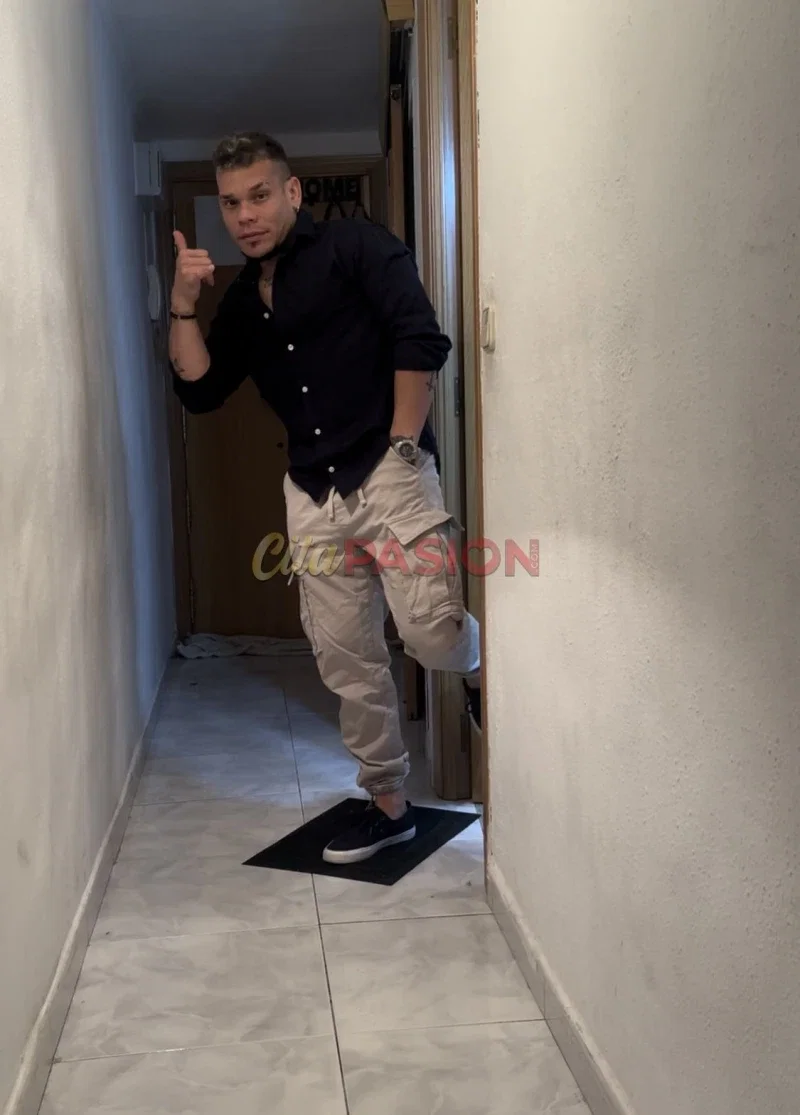Miniatura 2 de Masajista en Pozuelo de Alarcón. Masajista profesional y entrenador personal.