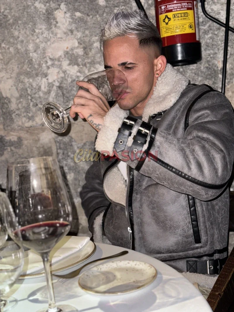 Miniatura 6 de Masajista en Madrid capital. Chico masajista cubano residente en Madrid.