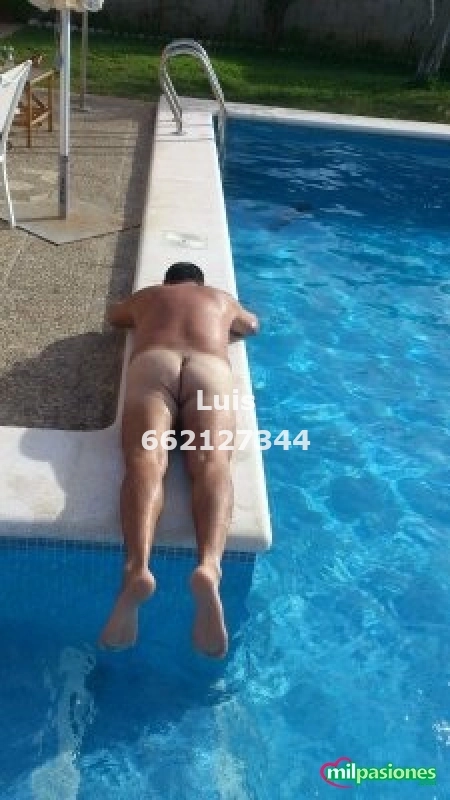 Miniatura 2 de Busco tío hetero para mamar y  discrecion y que me folle