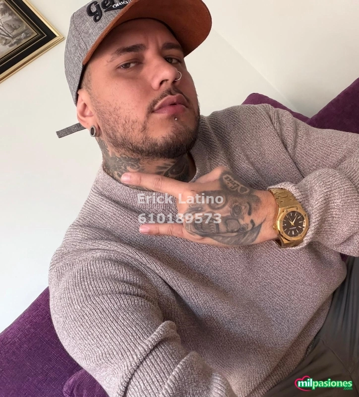 Miniatura 2 de Erick Joven moreno Tatuado XL recién llegado