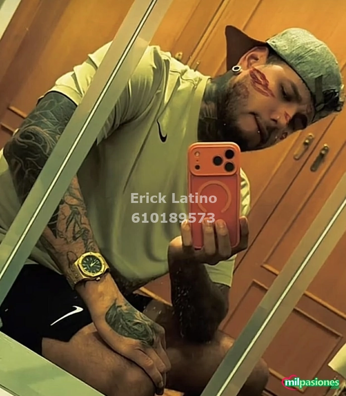 Miniatura 4 de Erick Joven moreno Tatuado XL recién llegado