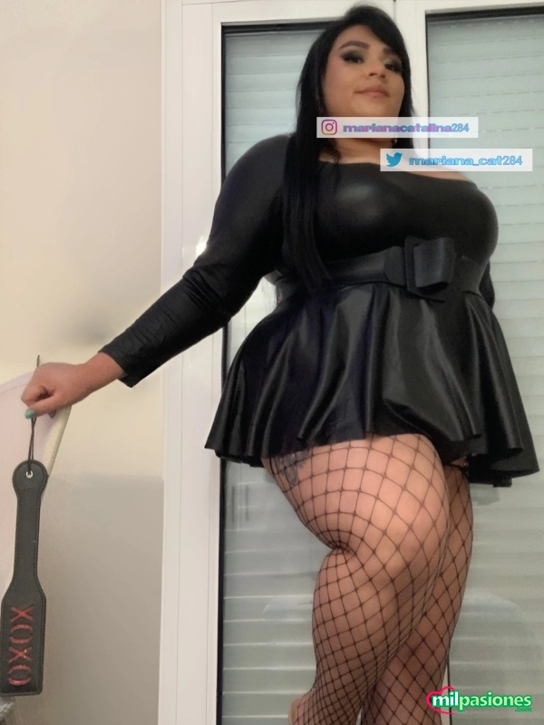 Miniatura 6 de Exótica fiestera cachonda y femenina una mezcla explosiva