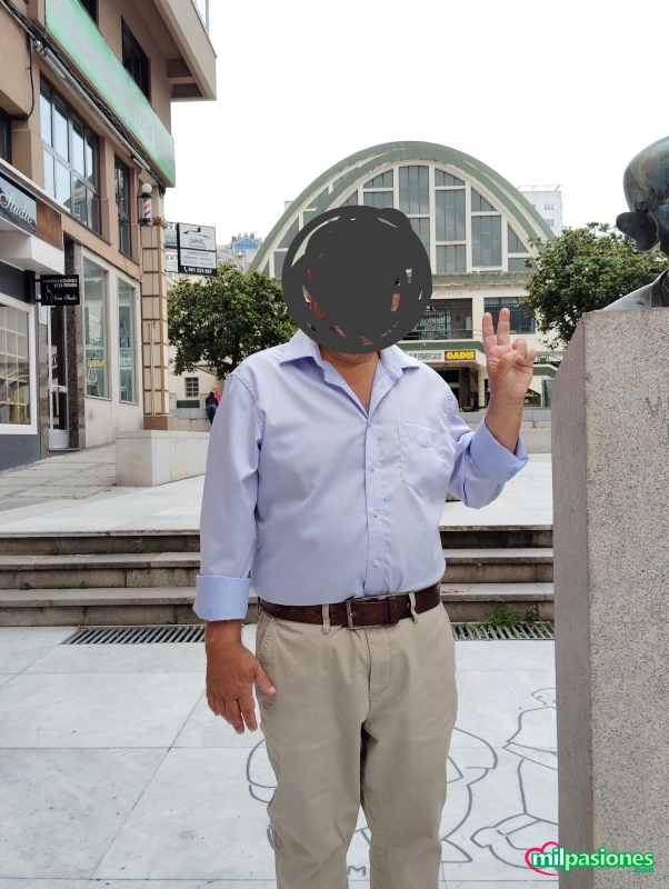 Miron y oral para jovencita delgada 18-24 años Coruña Ayudo