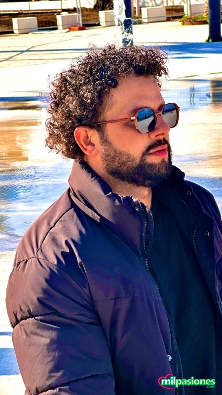 Miniatura 2 de Brasileño latino, educado, amable y discreto en Almería 🇧🇷