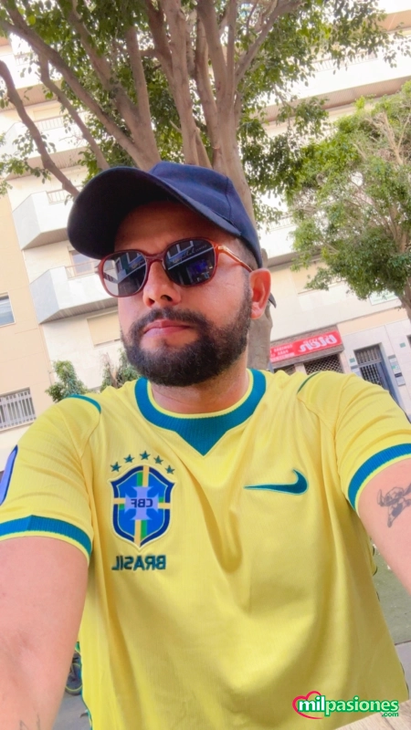 Miniatura 4 de Brasileño latino, educado, amable y discreto en Almería 🇧🇷