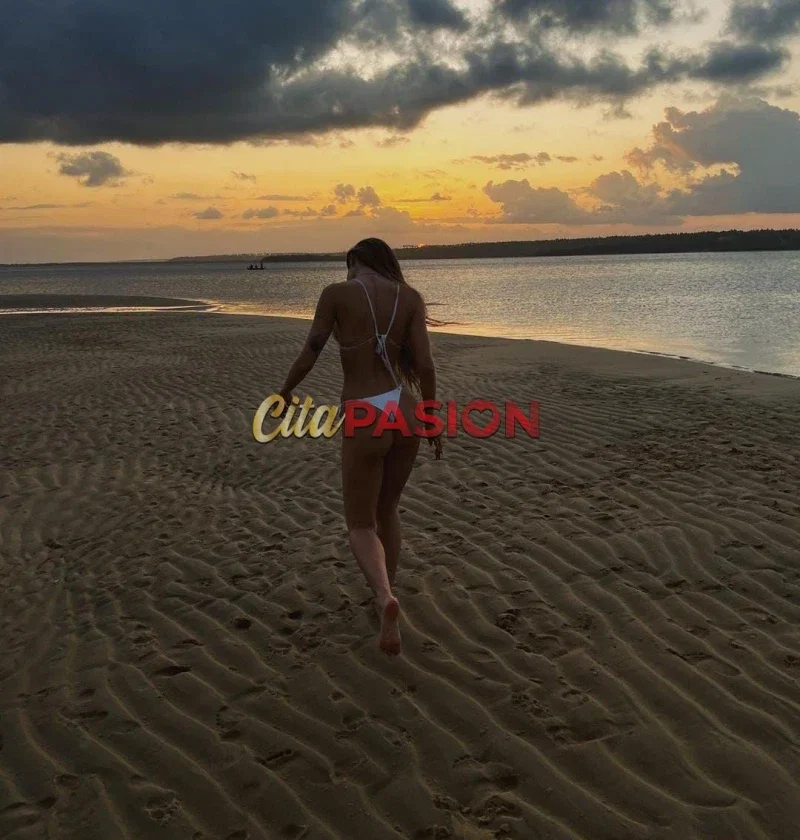 Miniatura 4 de Masajista en Murcia capital. Colombiana quiromasajista titulada en Murcia.