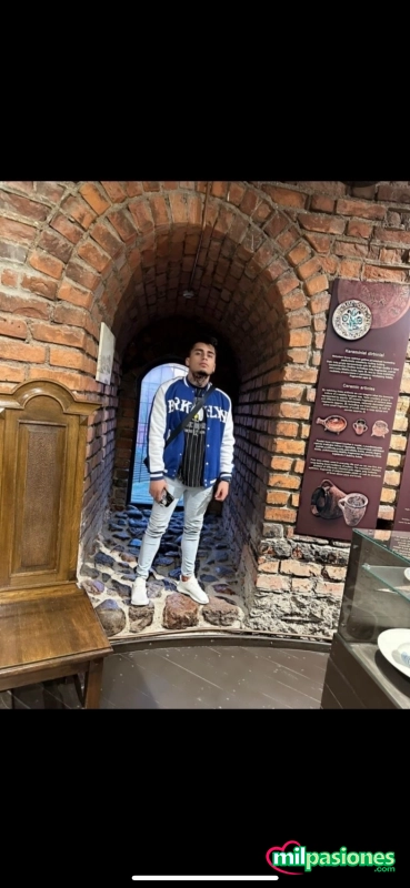 Miniatura 3 de Hola soy  solo MyH Tríos  Latino Tatuado De Buen Rollo