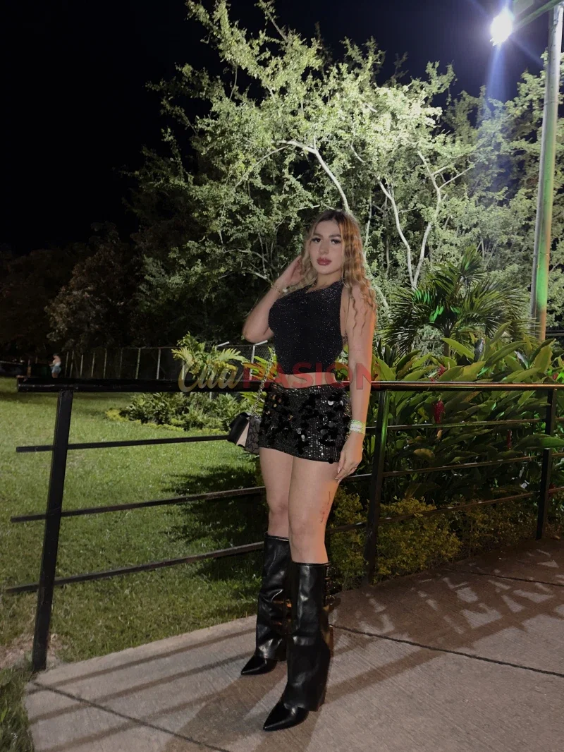 Escort en Málaga capital. Soy dulce, sofisticada y diferente.