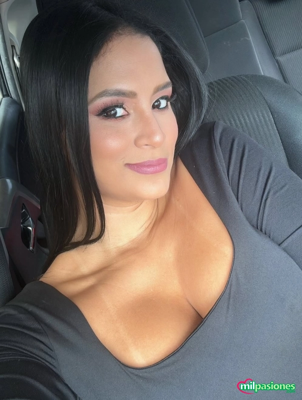 Colombiana  y amorosa doy besos 😘 trato de novios